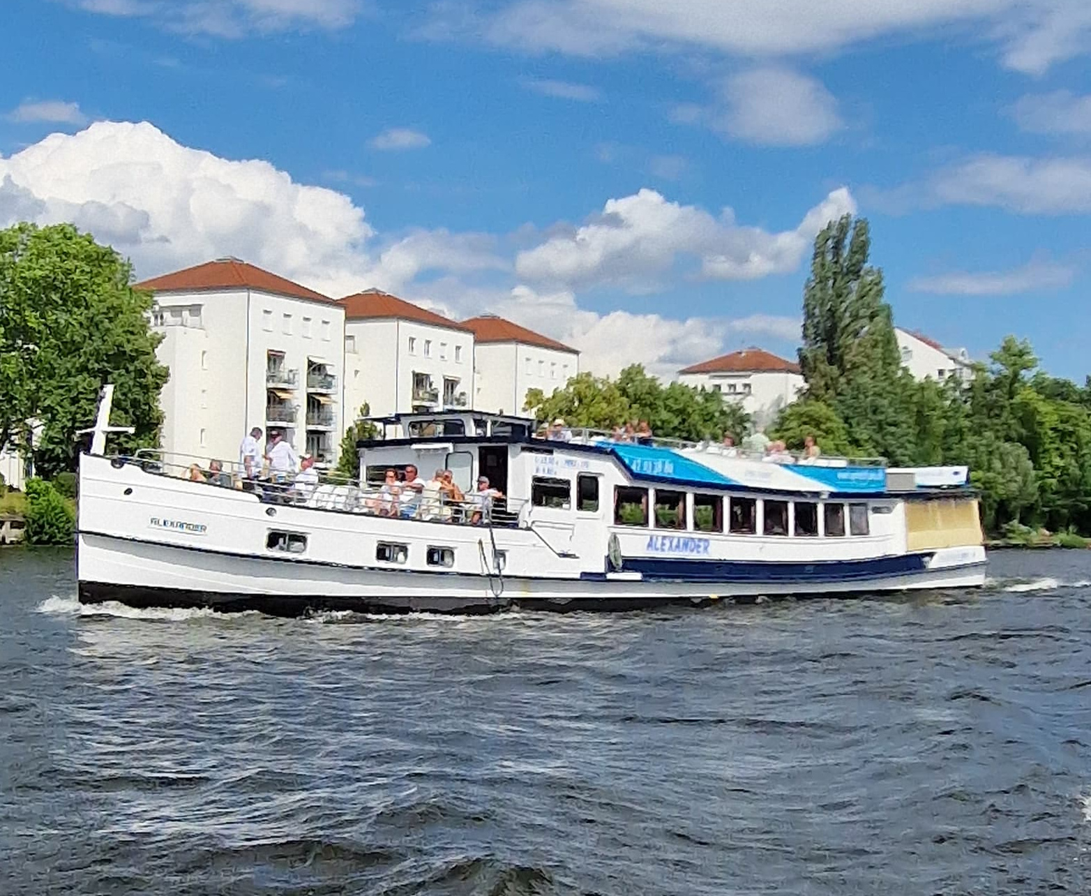Reederei Spreetours. Source: https://www.spreetours.de/